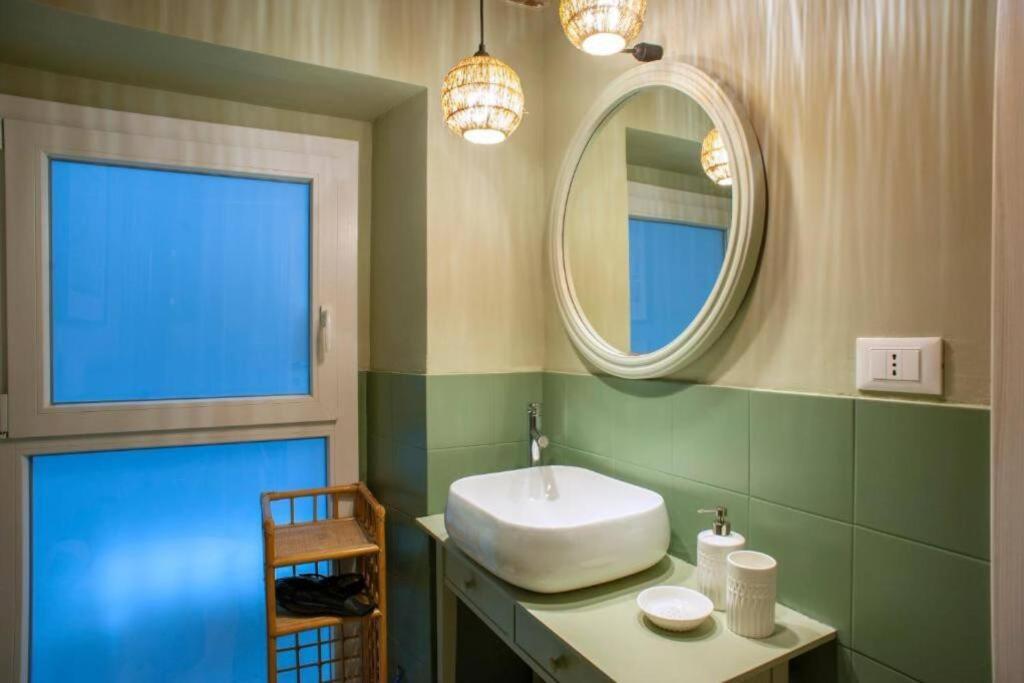 Central, Family-Friendly, Washing Machine, 200M To Aquarium And Metro, 300 Mbps Internet 제노바 외부 사진